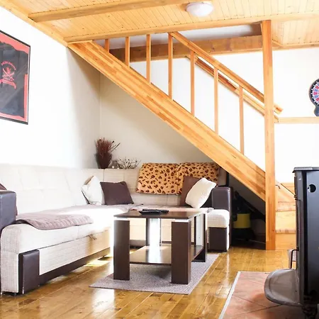 シャレー Adria *