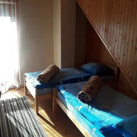 Adria クープレス